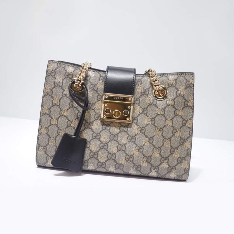 G*u*i shopping bags